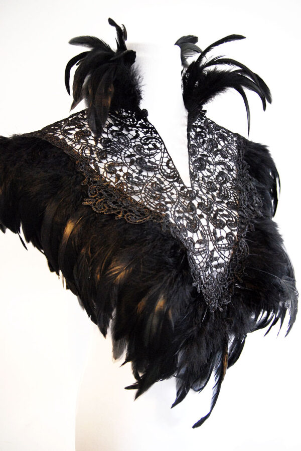 Feder Cape Untitled – Bild 3